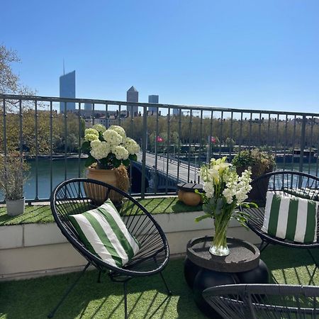 Coeur De Lyon Avec Terrasse Et Jacuzzi Apartment Exterior photo